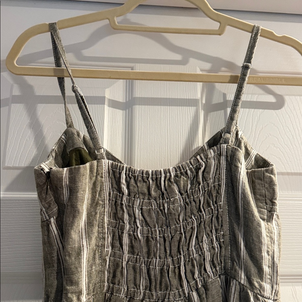Madewell Linen Jumpsuit. - Picture 5 of 6